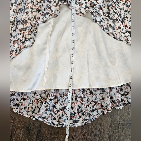 NWT 🔴 Express Floral Hi/Lo Faux Wrap Dress - SIZE M - Picture 13 of 14